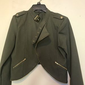 Juju’s army green jacket